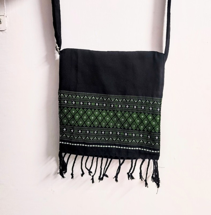 Black Thangnang jem Bag